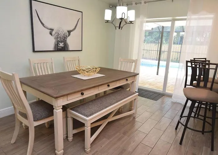 New England 3Bd 2Bt Home Heated Pool Close To Siesta
